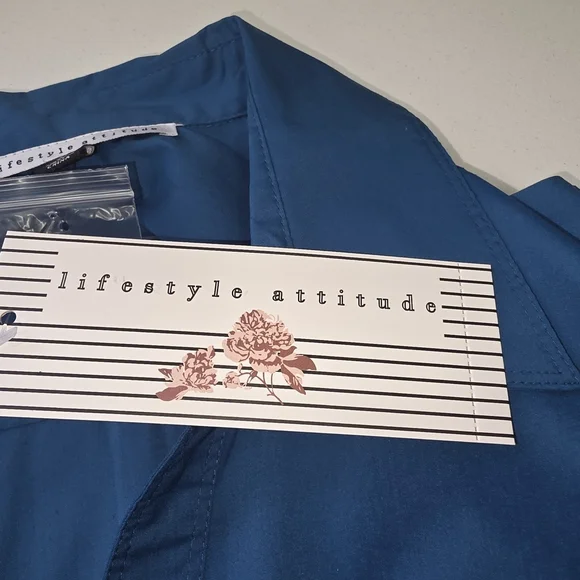 Lifestyle Attitude Blue Button Up Shirt 2X NWT Stretched Utility Top Roll Tab - Picture 7 of 9